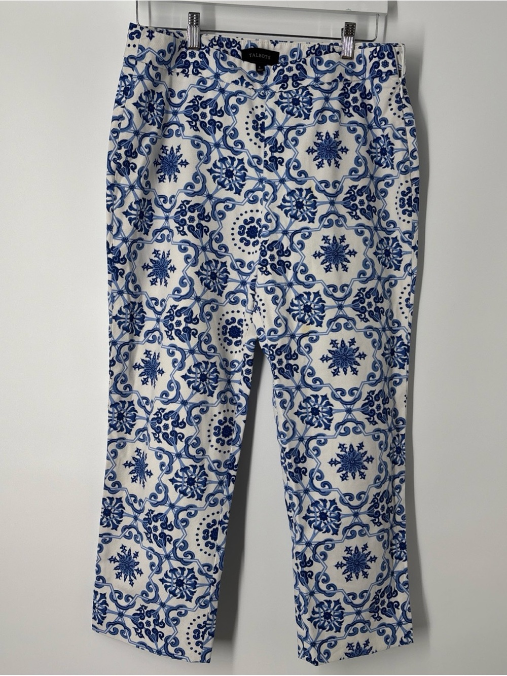 Sz 8 Talbots White women’s Pants with Blue Tile Print used w defect: stain - Picture 1 of 15